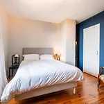 Mansion With Swimming Pool Buzet-sur-Tarn