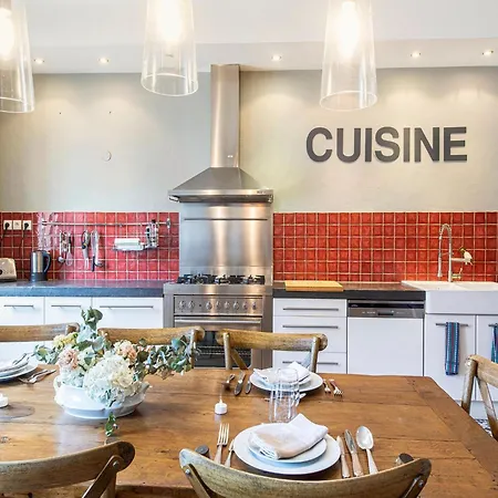 Mansion With Swimming Pool Σπίτι διακοπών