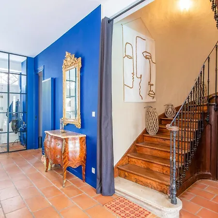 Σπίτι διακοπών Mansion With Swimming Pool *