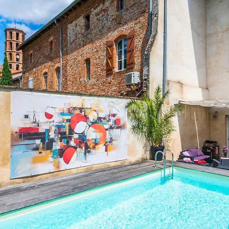 Mansion With Swimming Pool Σπίτι διακοπών *