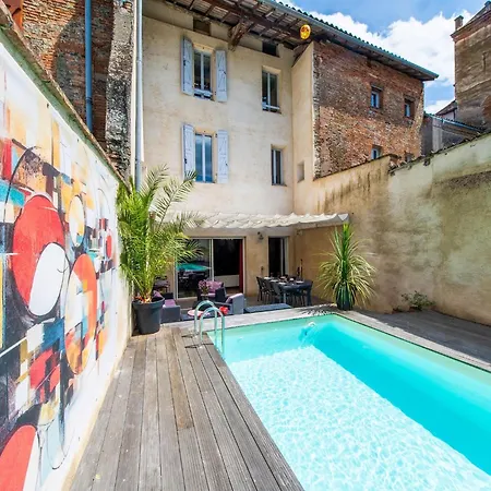 Mansion With Swimming Pool Σπίτι διακοπών *