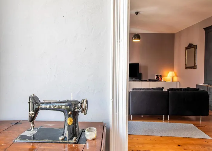 Mansion With Swimming Pool 펜션